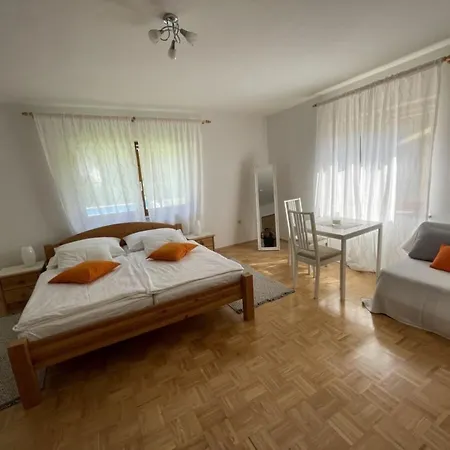 Vakantiehuis At Linsendorfer